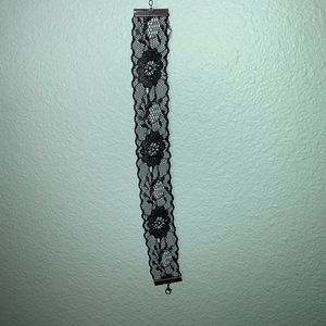 Black lace choker
